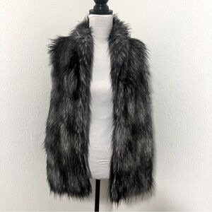 EUC BCBGeneration Women’s Medium Open-Front Faux Fur Vest Colors Gray Black